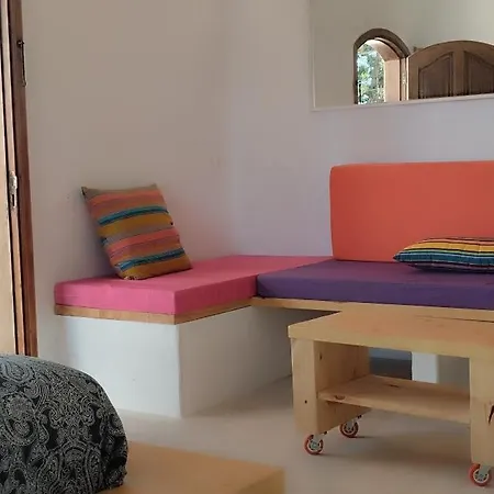 Chic And Basic In Apartamento