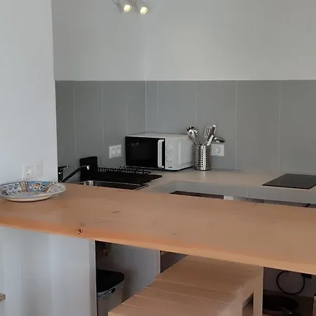 Chic And Basic In Apartamento *